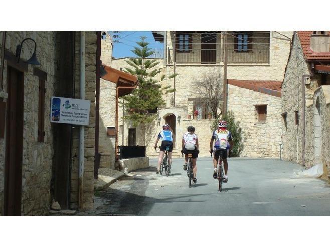 Lofou Traditional Stone House מראה חיצוני תמונה