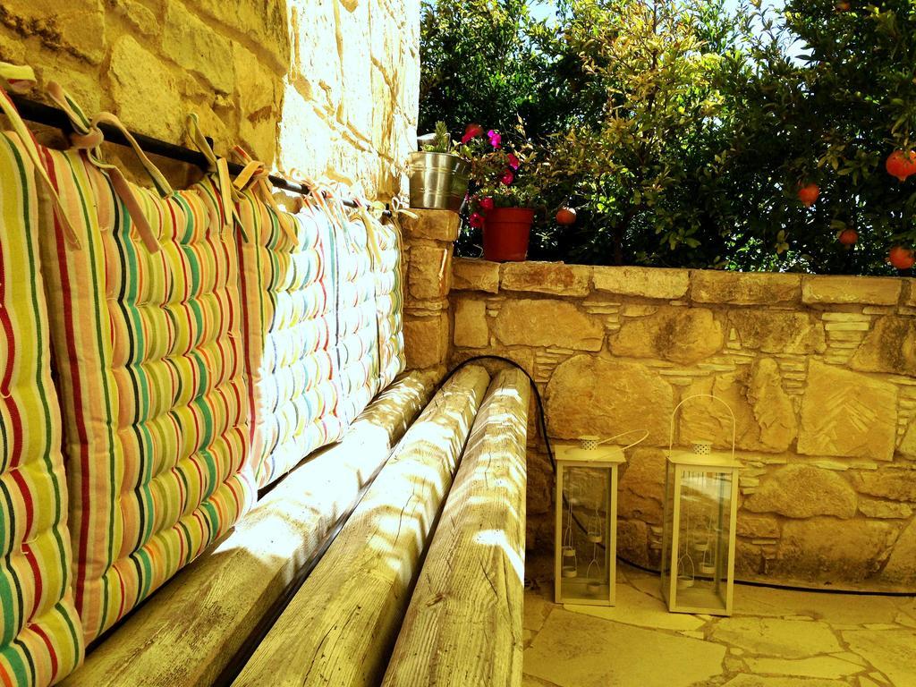 Lofou Traditional Stone House מראה חיצוני תמונה