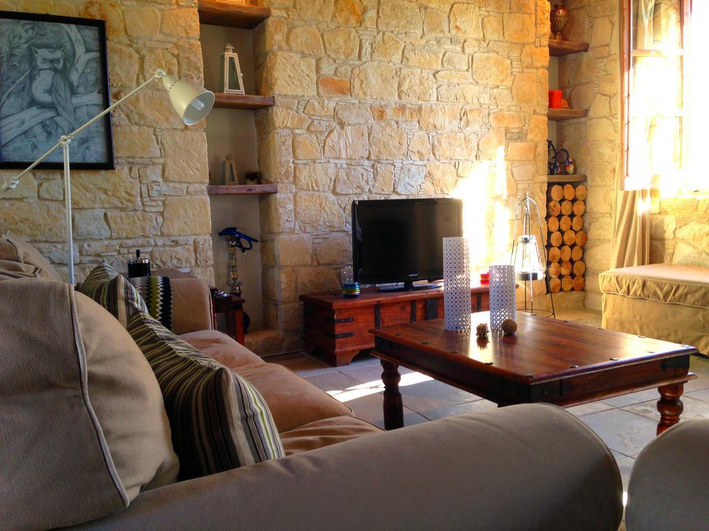 Lofou Traditional Stone House מראה חיצוני תמונה