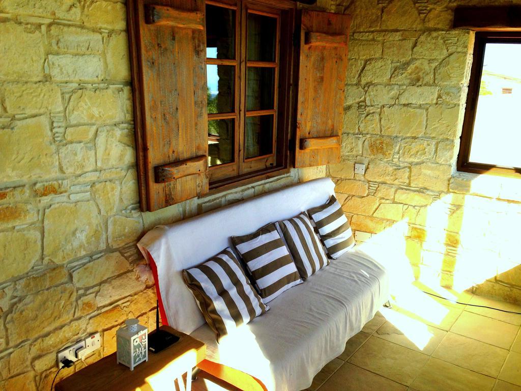 Lofou Traditional Stone House מראה חיצוני תמונה