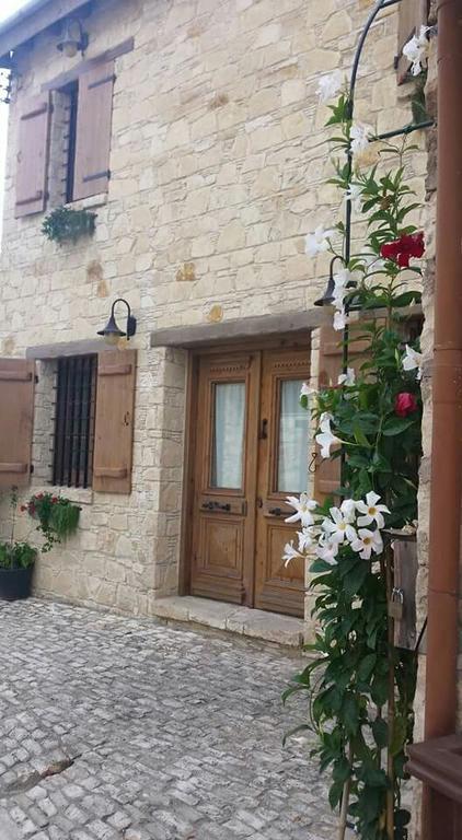 Lofou Traditional Stone House מראה חיצוני תמונה